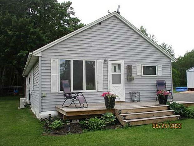 1st image of 2916 2nd Ave E