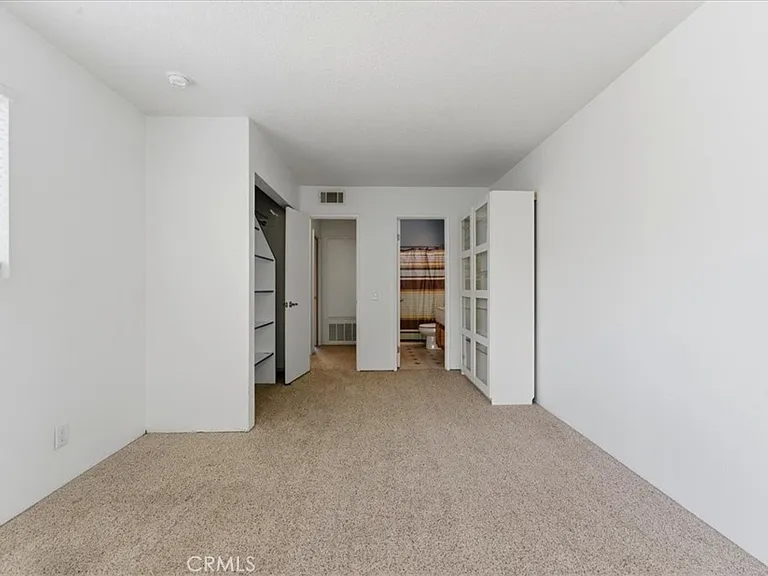 539 Wayland Ct — Photo 24