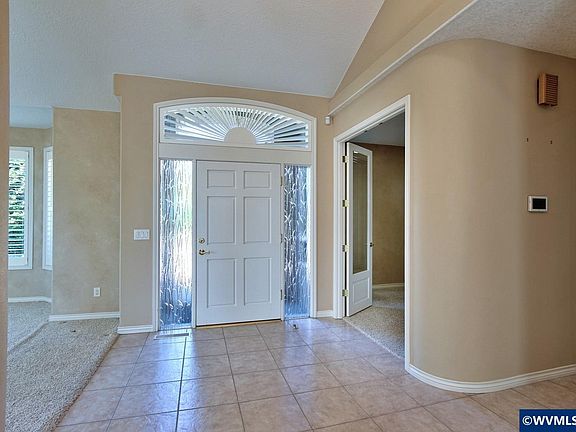 4th image of 2896 Mapleleaf Ct NW