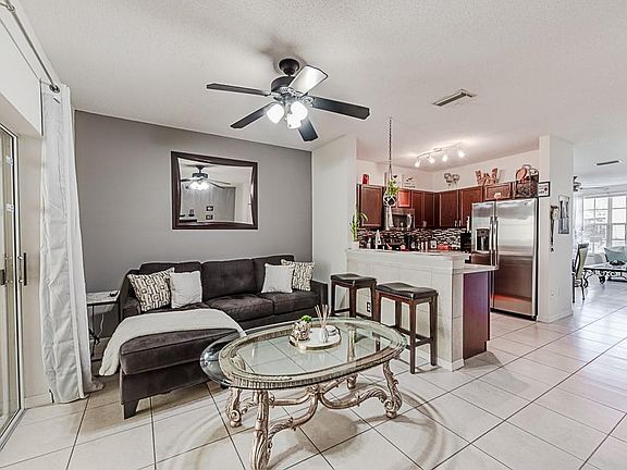 3rd image of 10404 Heron Lake Dr