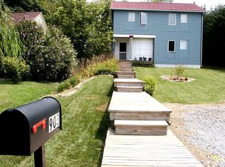 903 Palmer Dr, Blacksburg, VA 24060