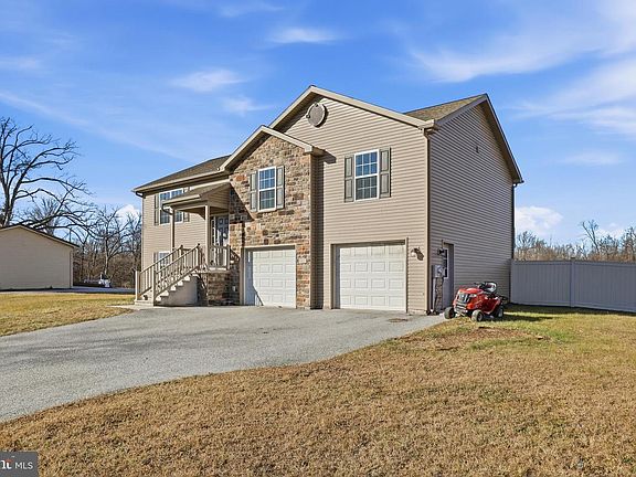 5th image of 1486 New Chester Rd