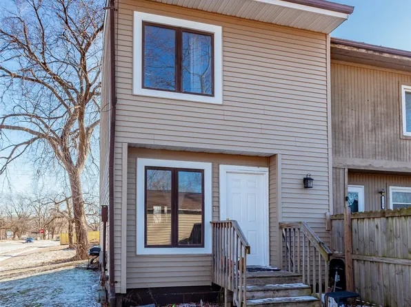 1251 Sampson St, Des Moines, IA 50316