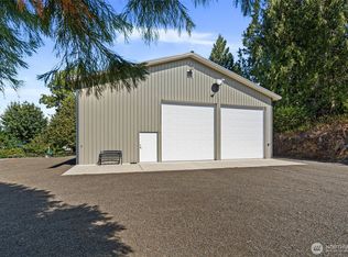 111 Edgewater Ln, Mossyrock, WA 98564