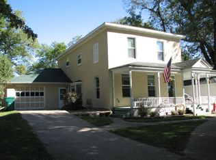 312 3rd Ave SE, Independence, IA 50644