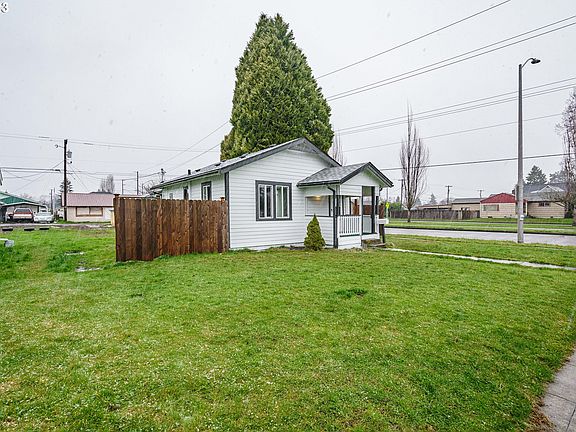 3rd image of 365 26th Ave