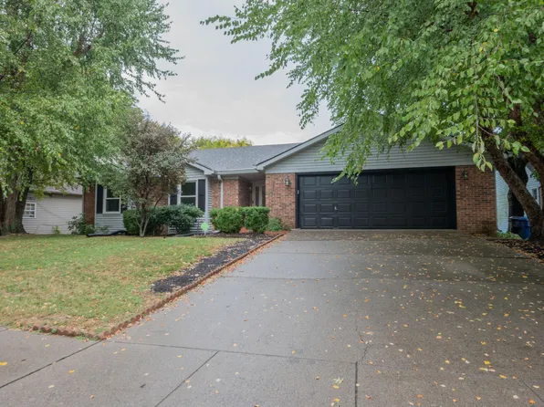 385 Preakness Dr, Lexington, KY 40516