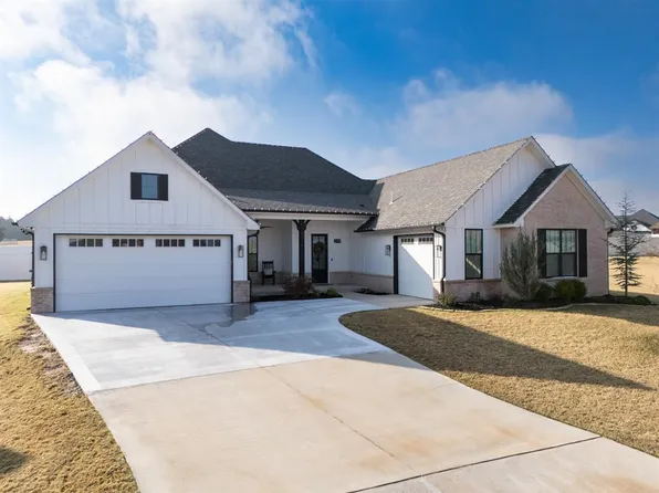 2700 Woodlawn Ct, Shawnee, OK 74804