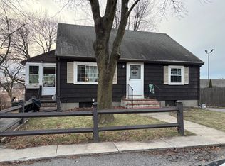 9 Garden Ter, Woburn, MA 01801