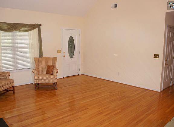 3rd image of 78 Green Springs Dr