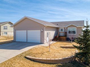 305 Willow Creek Dr, Wright, WY 82732