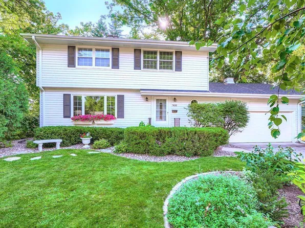 3026 Idaho Ave N, Crystal, MN 55427