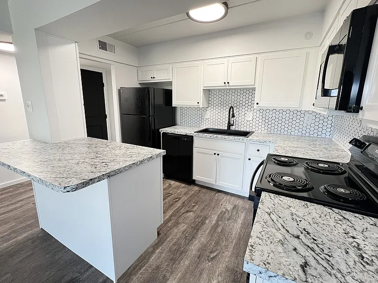 Indian Lookout Apartments — Photo 84