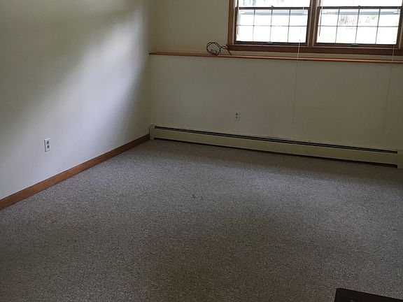 4th image of 109 Eastern Heights Dr