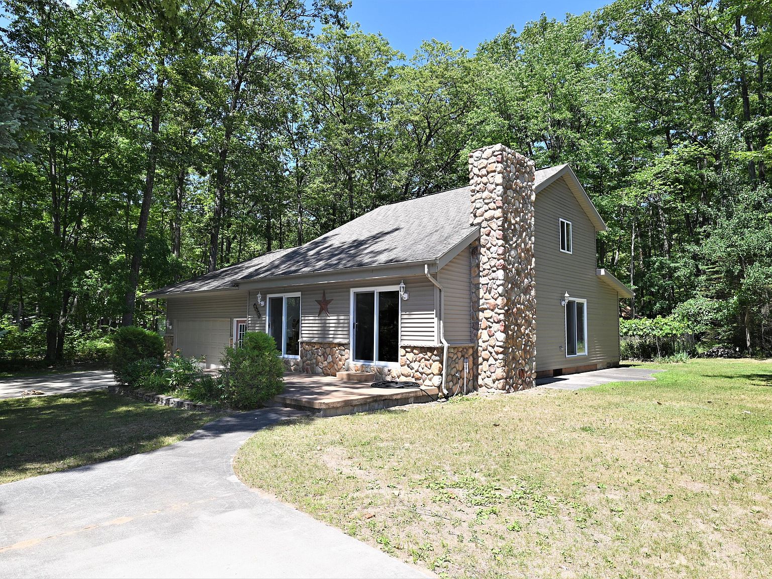 206 Larkmoor Ln, MI 48653 Zillow