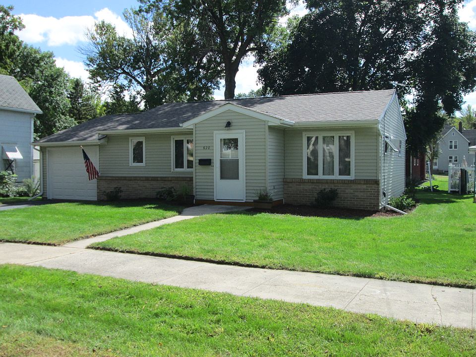 1st image of 620 6th Ave S
