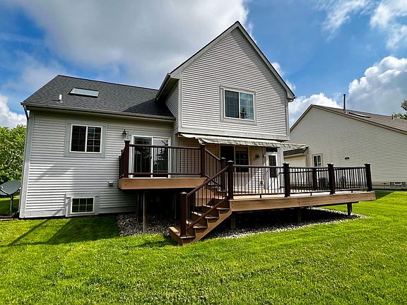4th image of 5867 Versailles Ave