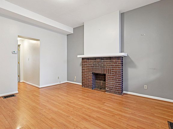 3rd image of 804 Ann St