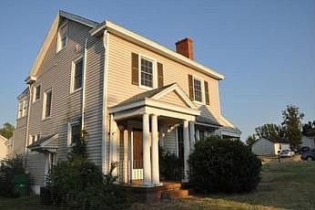 1st image of 1523 Blossum Ln