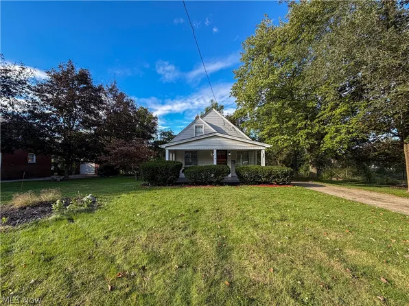 426 E La Clede Ave, Youngstown, OH 44507