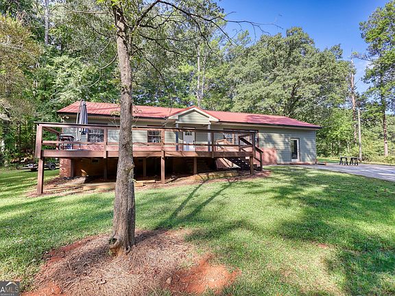 2nd image of 428 Cornish Mountain Rd