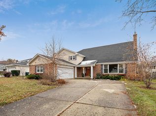 3851 Rutgers Ln, Northbrook, IL 60062