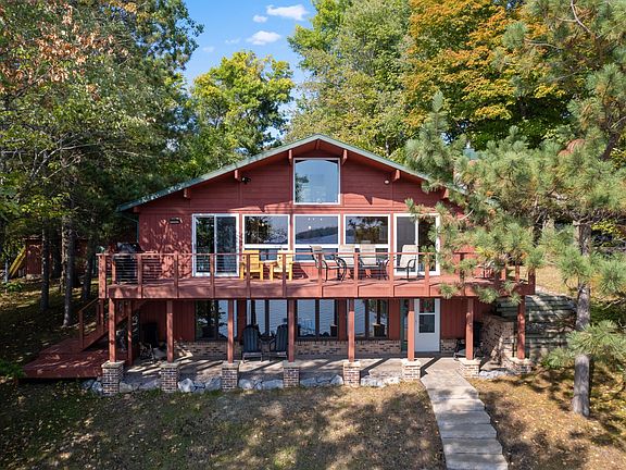 4th image of 35817 Moraine Dr