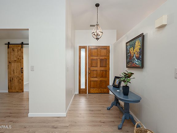 3rd image of 140 PEBBLE Drive