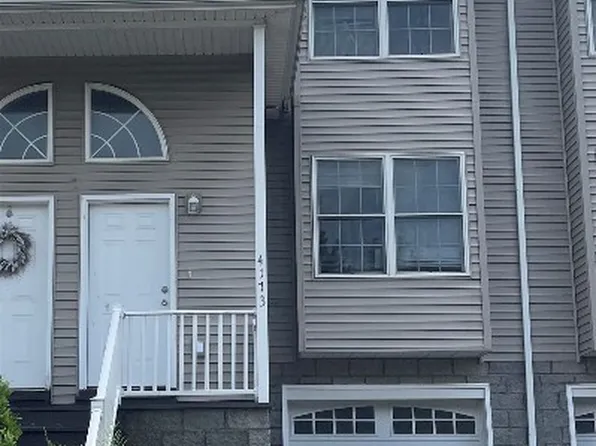4173 Wood Hills Dr, Erie, PA 16510