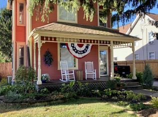 705 E Main St, Mount Horeb, WI 53572