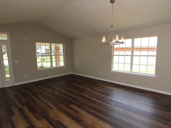 5th image of 1662 Florence Ave