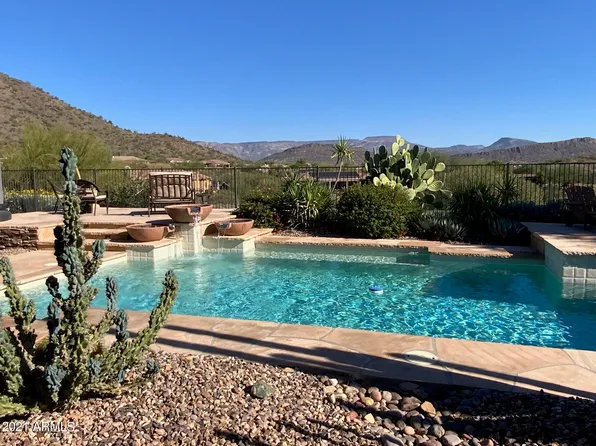 41609 N Signal Hill Ct, Phoenix, AZ 85086