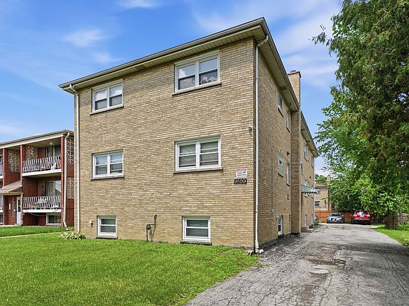 2nd image of 10500 Lyman Ave