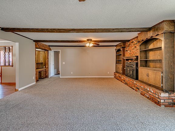 4th image of 1801 N Austin Ave