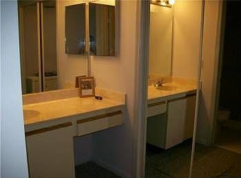 2nd image of 5835 Parkwalk Dr
