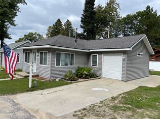 938 Pansy St, Gaylord, MI 49735