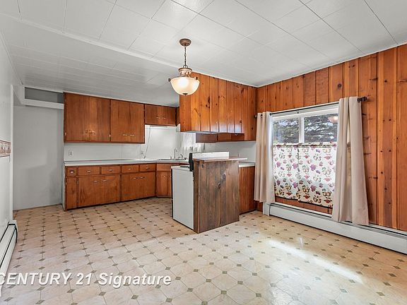 5th image of 1005 S Meridian Rd