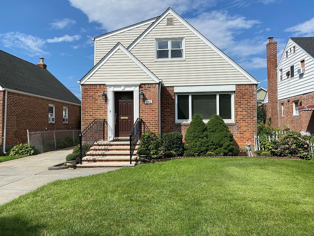 241 Whitehall Rd S - Property Image