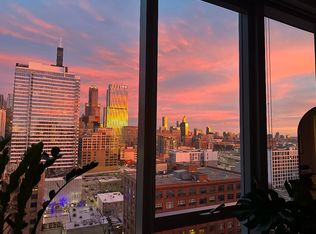 229 S Peoria St #1621, Chicago, IL 60607