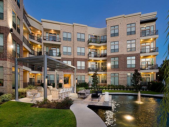 3rd image of 2727 Commercial Center Blvd #108