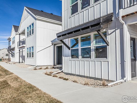3rd image of 2106 Falling Leaf Dr #6