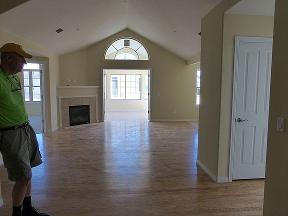 LivingRoom/Sunroom/Fireplace