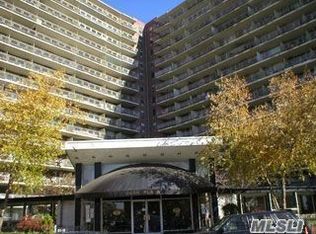 6125 97th St APT 11E, Rego Park, NY 11374