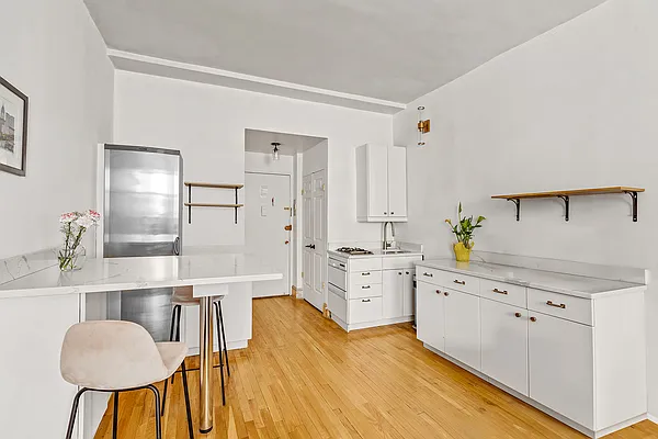 Rented by Compass | media 6