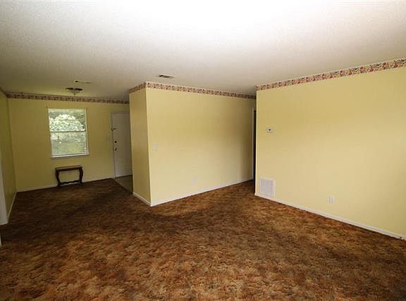 4th image of 9250 Amherst Dr