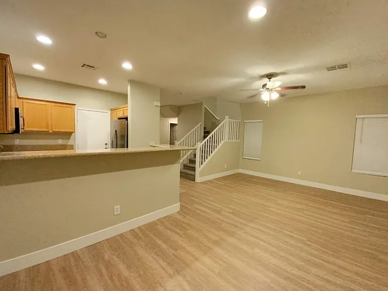 6325 Blushing Willow St — Photo 3