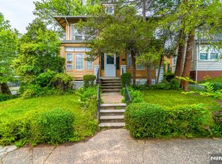 105 Renner Ave, Newark, NJ 07112