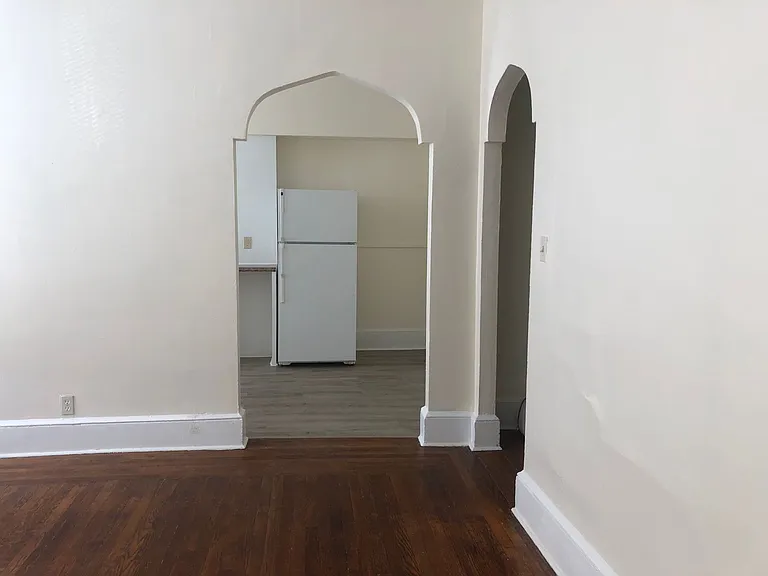 323 Market St — Photo 4
