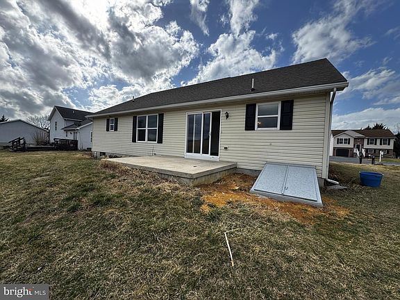 2nd image of 3792 Mountain Shadow Cir