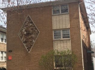 3633 Clinton Ave APT 1E, Berwyn, IL 60402